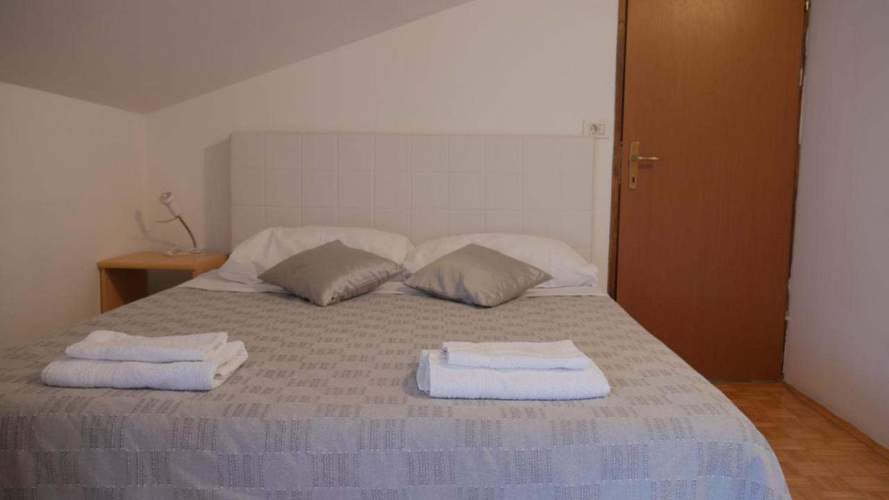 Apartment Kornarija Buje Buitenkant foto