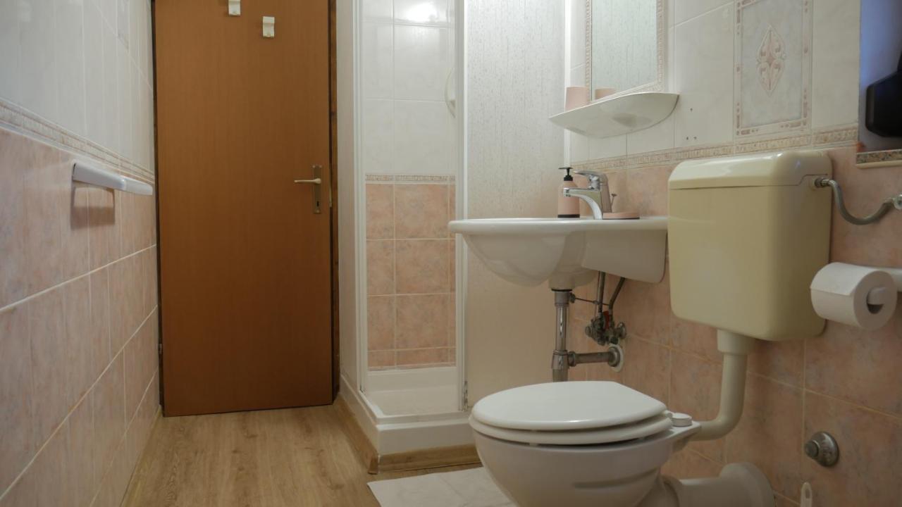 Apartment Kornarija Buje Buitenkant foto
